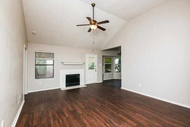 Photo - 629 Ozark Ave