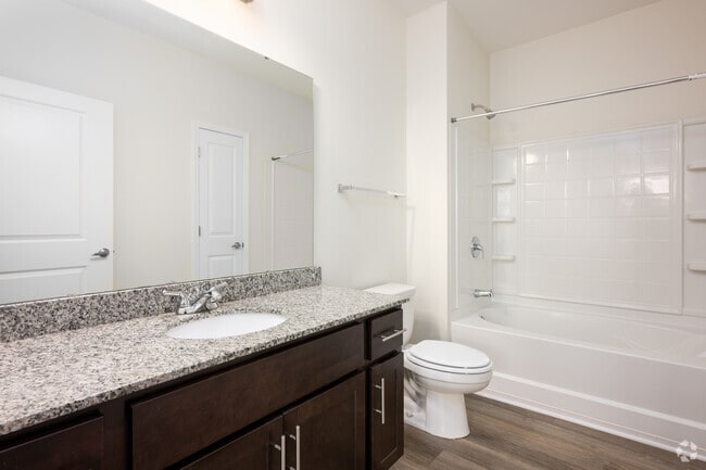 Willow - 1,170SF - Primary Bathroom