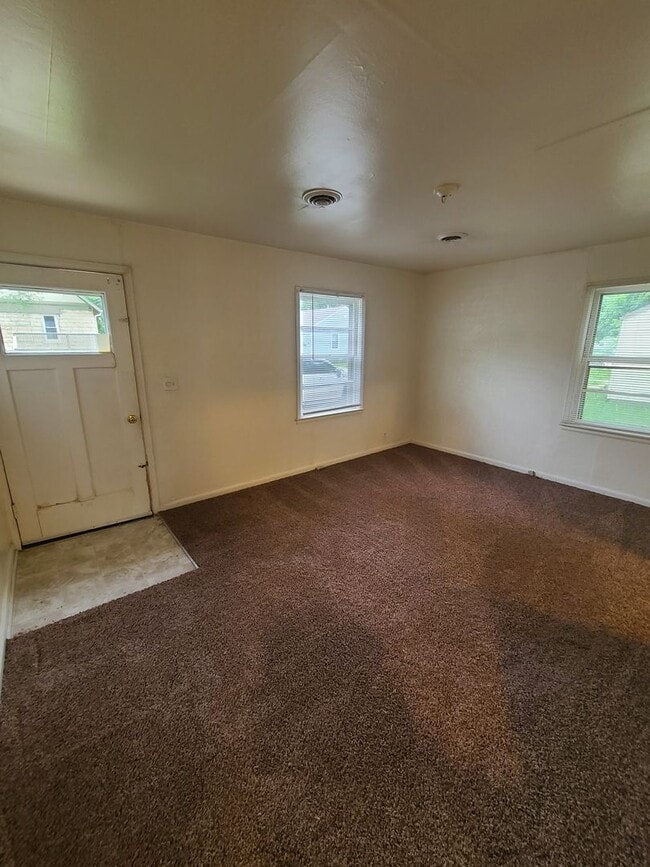 Photo - 1617 Bradley Ave