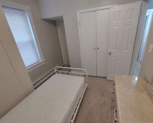 Photo - 110 Bennett St