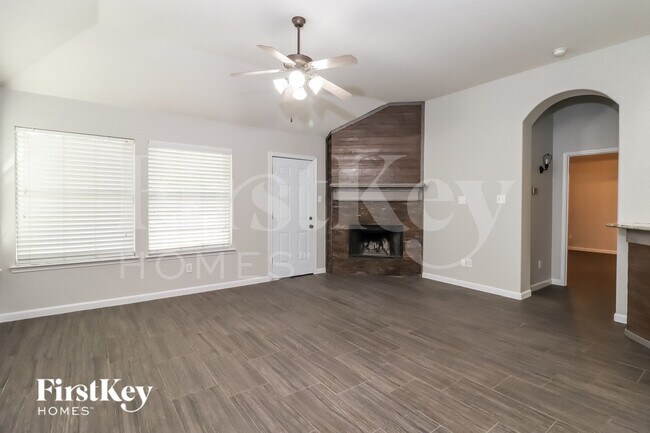 Photo - 10737 Emerald Park Ln