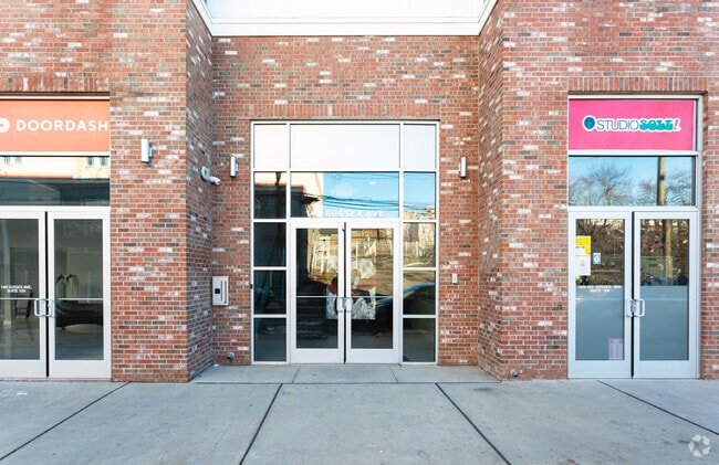 Entrance Newark Side