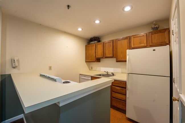 Photo - 28 Academy St Unidad 9