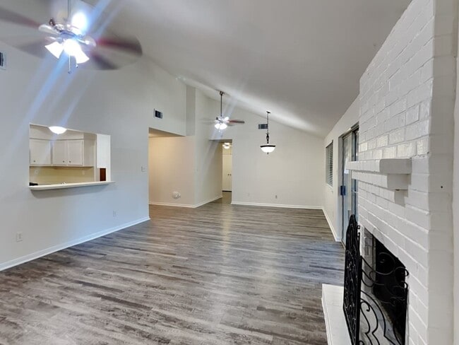 Photo - 9207 Prairie Trails Dr