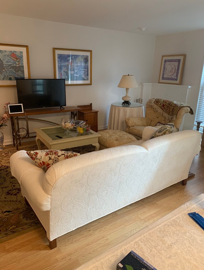 Building Photo - 42 Monticello Dr Unit 42