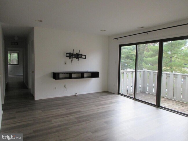 Photo - 2016 Raven's Row