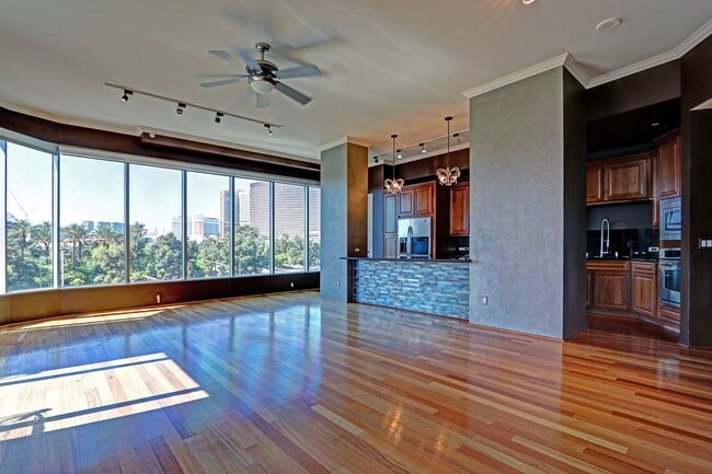 Photo - 360 E Desert Inn Rd Unit 403