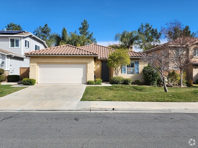 Building Photo - Single Level 3 Bedroom Home in Crowne Hill