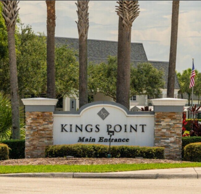 Building Photo - 141 Saxony Trail Unit 141