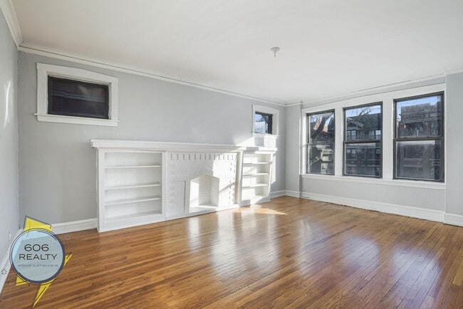 Photo - 1030 E Hyde Park Blvd