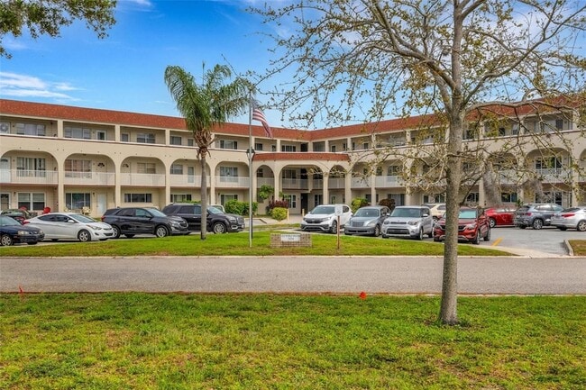 Building Photo - 2434 Australia Way E Unit 38