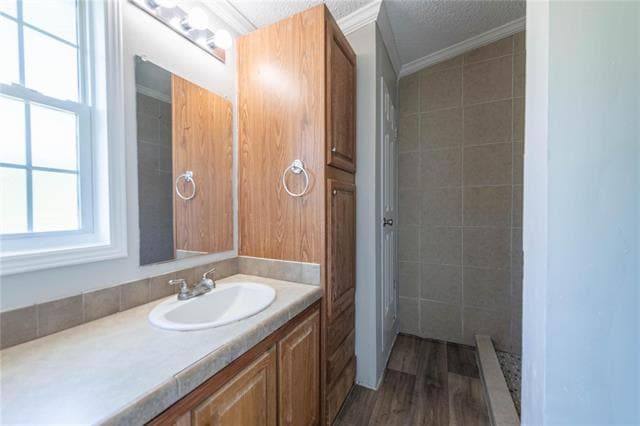 Photo - 121 Windy Creek Ct