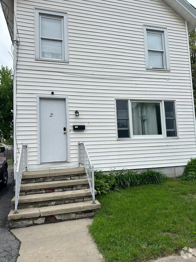 Building Photo - 21 Gage Ave Unit Charming Apartment