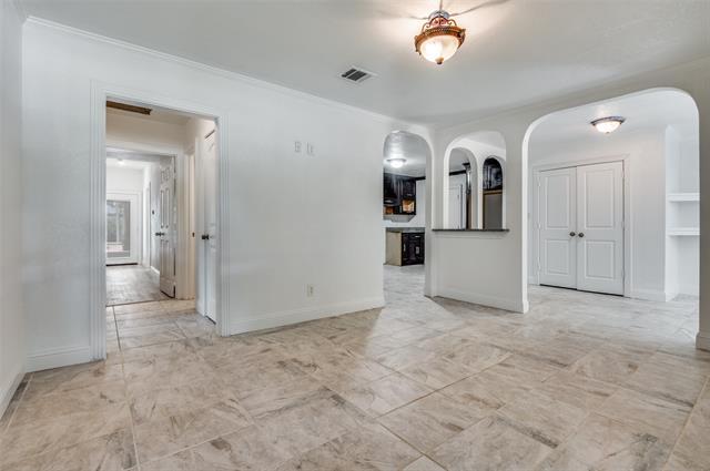 Photo - 568 W Hammond St