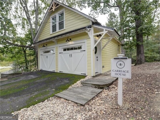 Building Photo - 315 Pine Grove Rd Rental