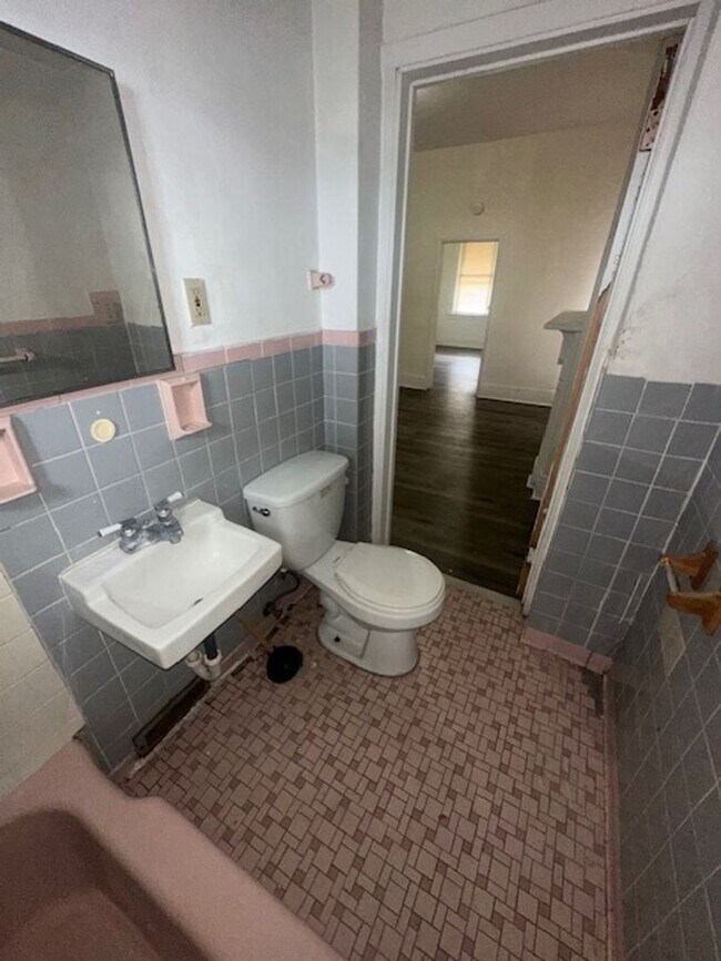 Photo - 3423 Ward St Unit 3423 Ward St 1