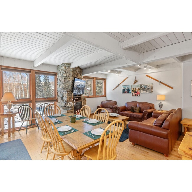 Photo - 747 W Pacific Ave Unidad ID1324989P