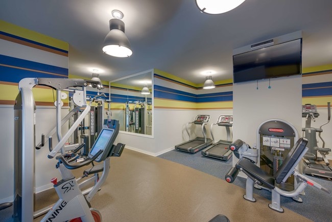 Photo - Woodbury Park at Courthouse