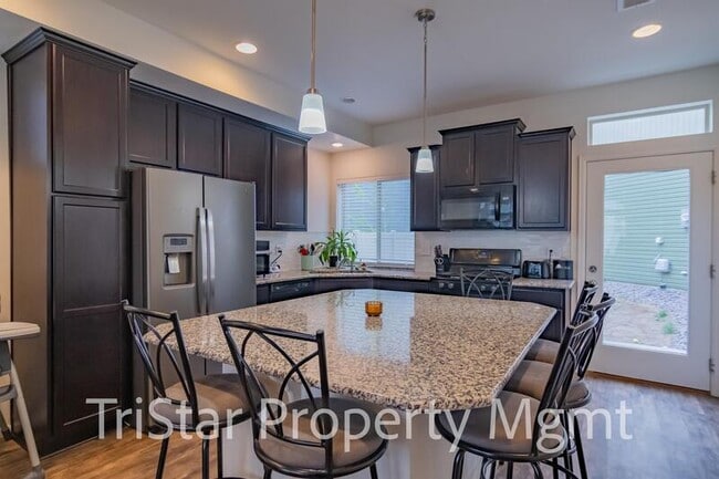 Photo - 6137 Ashmore Ln