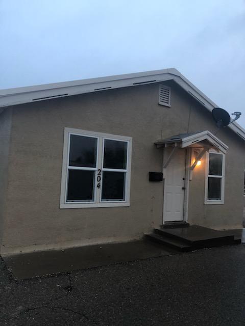 Exterior Front - 204 N 7th St House