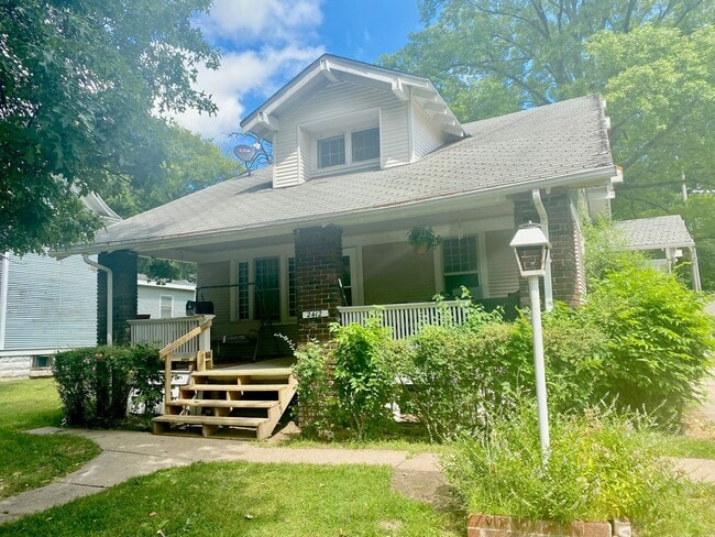 Photo - 2412 S 17th St Unidad 2