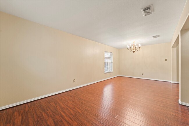 Photo - 32227 Willow Creek Park