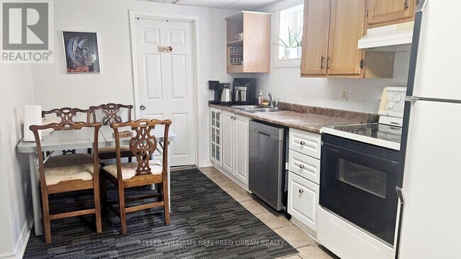 Photo - 743 Sunnypoint Dr