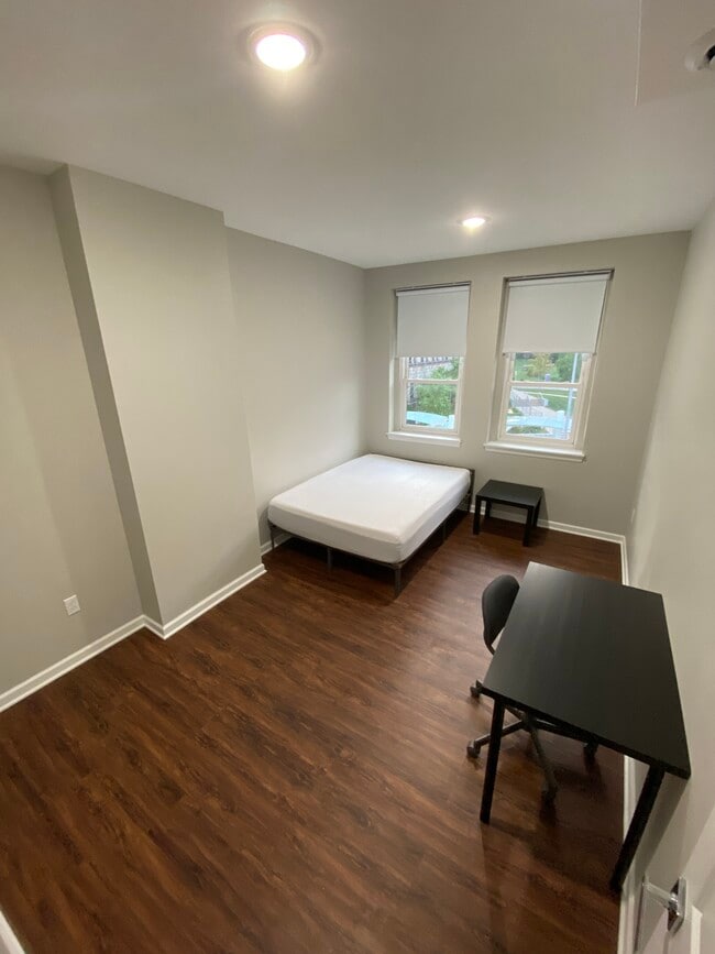 Photo - 5th Ave Unit 3