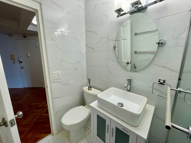 Photo - 1450 Palisade Ave Unit 3M