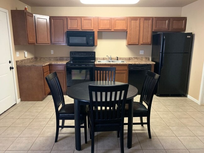 Photo - 20913 Humanity Ln Unidad C