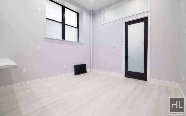 Photo - Stanton Street Unit S4