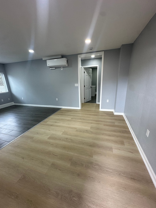 Photo - 14719 S. Berendo Ave