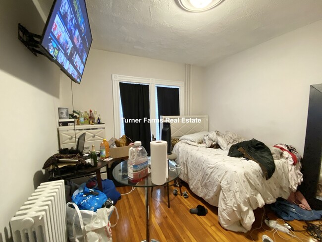 Photo - 158 Boston St Apartments