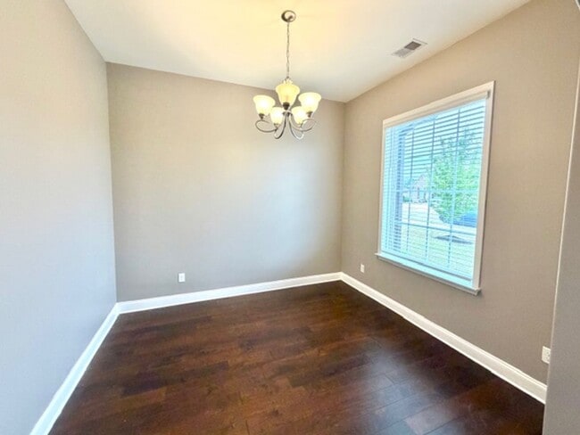 Photo - DarwoodDrive6321 Unit 1
