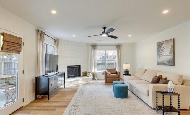 Photo - 6315 Regency Ct