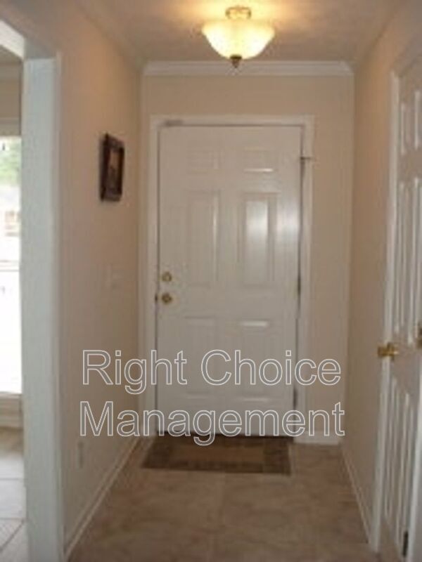 2990 Slippery Rock Ct