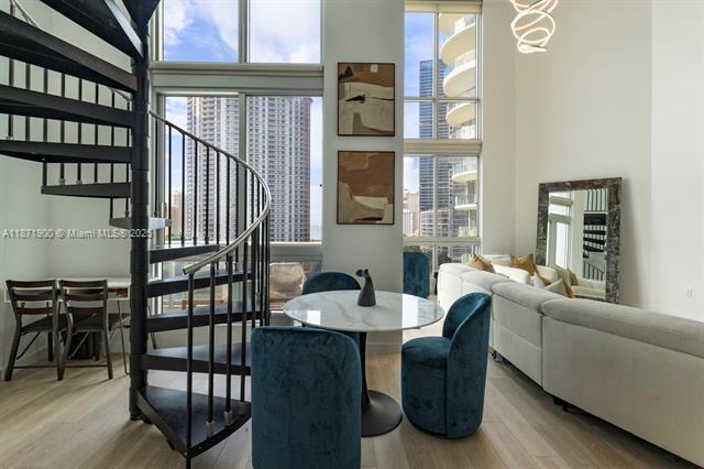 300 S Biscayne Blvd