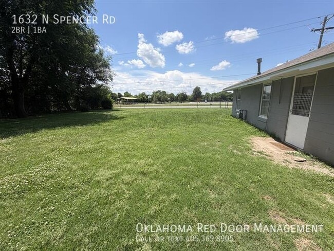 Photo - 1632 Spencer Rd