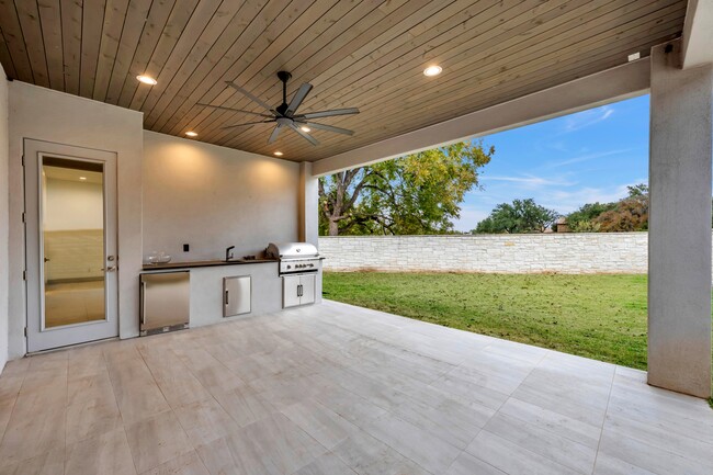 Photo - 100 Menard Ct