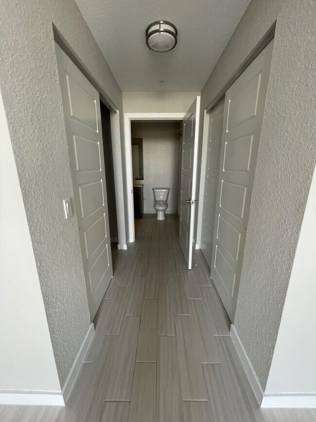 Photo - 3737 Peacock Ave Unit 402