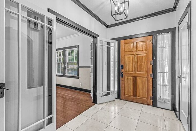 Photo - Beautiful Estate for Rent in Ashland