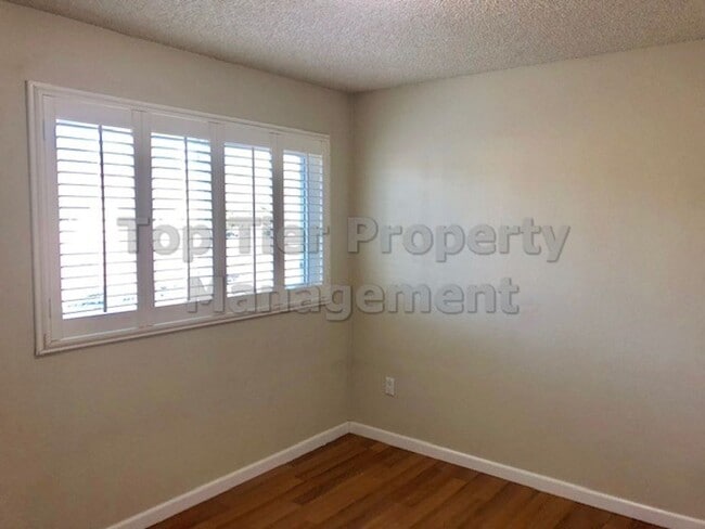 Photo - 2bd/1.5ba, 1,112 sf Concord Townhome available for Lease