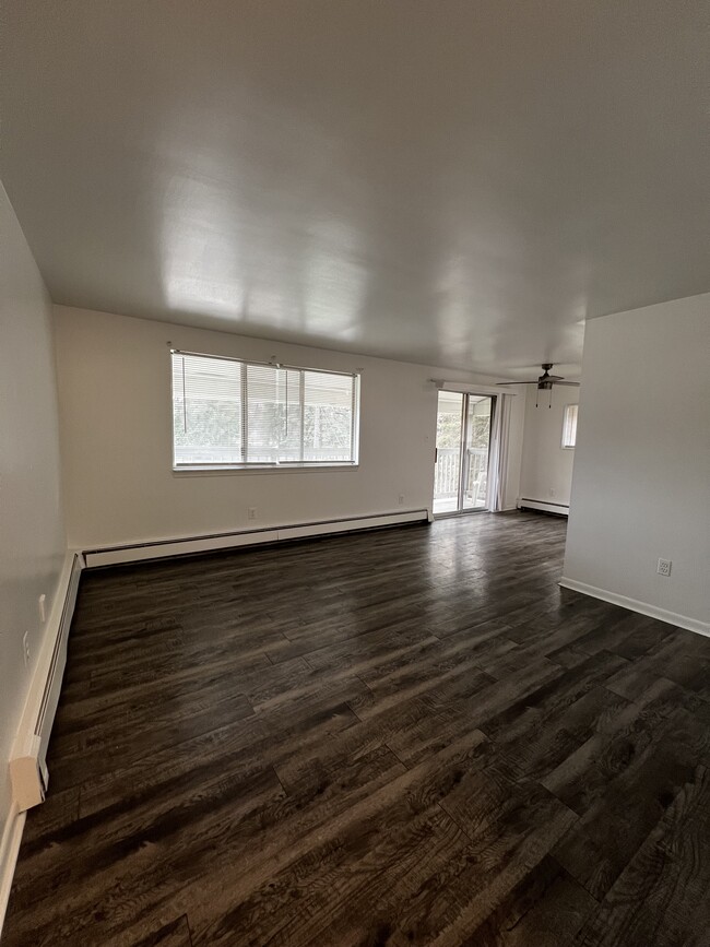Building Photo - 1630 N. Pontiac Trail Rental