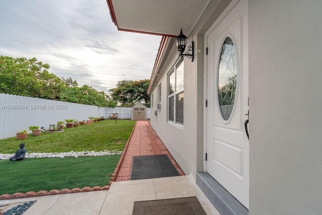 Photo - 1600 N 68th Ave