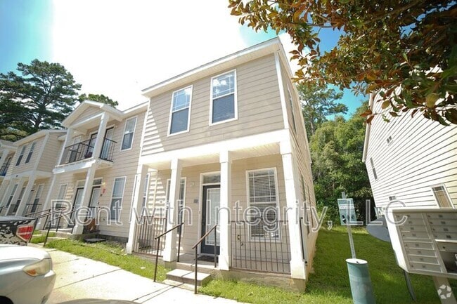 Building Photo - 2400 Fred Smith Rd Unit Apt. 207