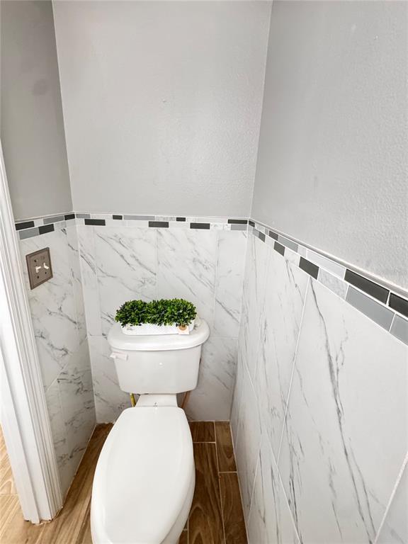 Photo - 2050 Corner Glen Dr