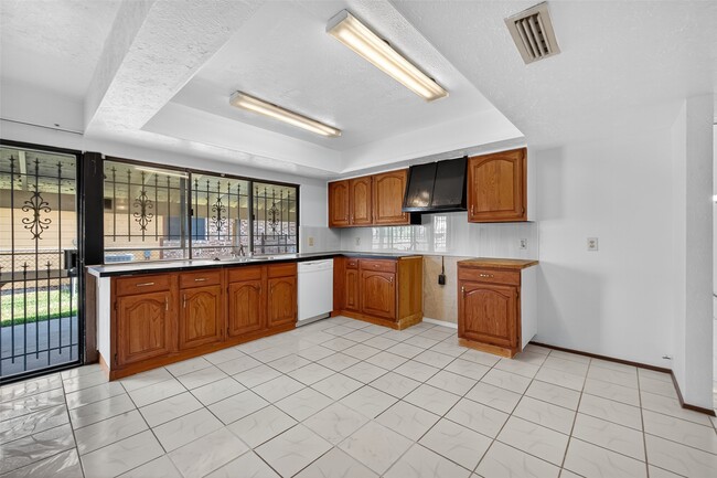 Photo - 14315 Lourdes Dr