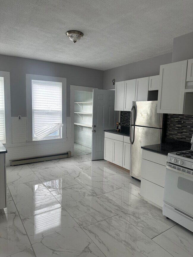 Photo - 21 Dewey St Unit 3