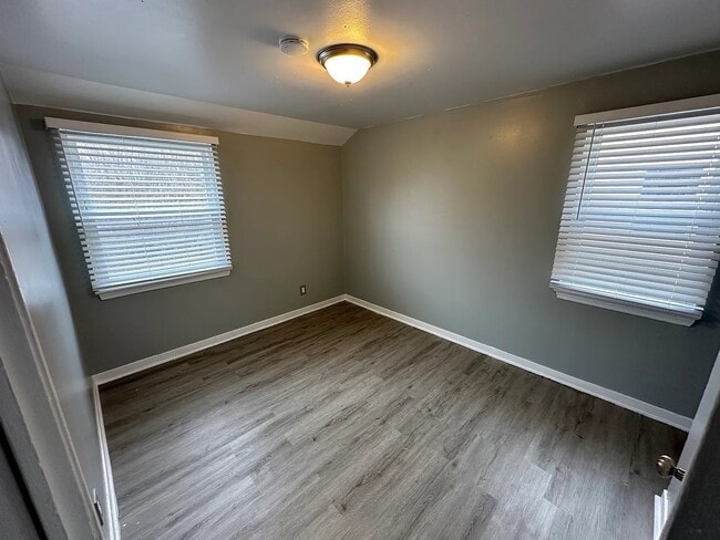 Photo - 712 Taunton Pl Unit 714