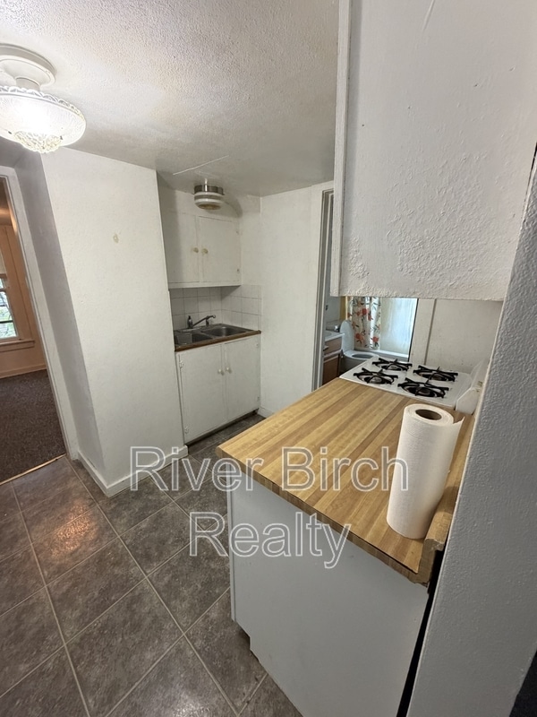 Photo - 853 S Douglas Ave
